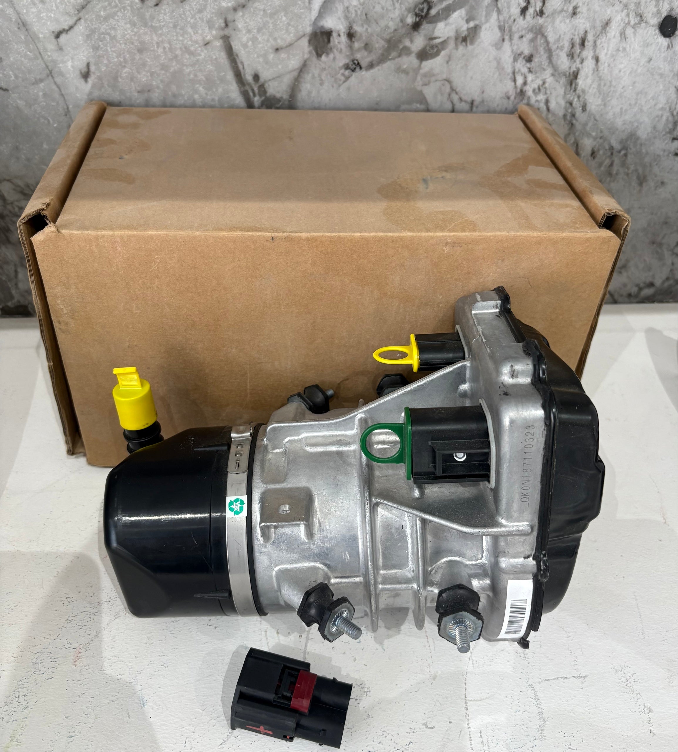 Universal Power Steering Pump for Mercedes-Benz S-Class 2015 - New2