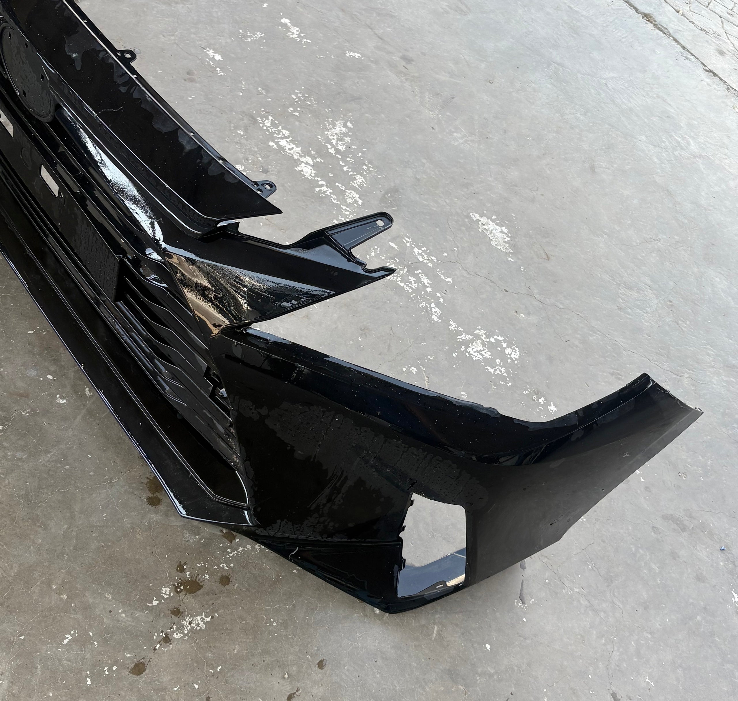 Front Bumper for Toyota Yaris 2023 - New2
