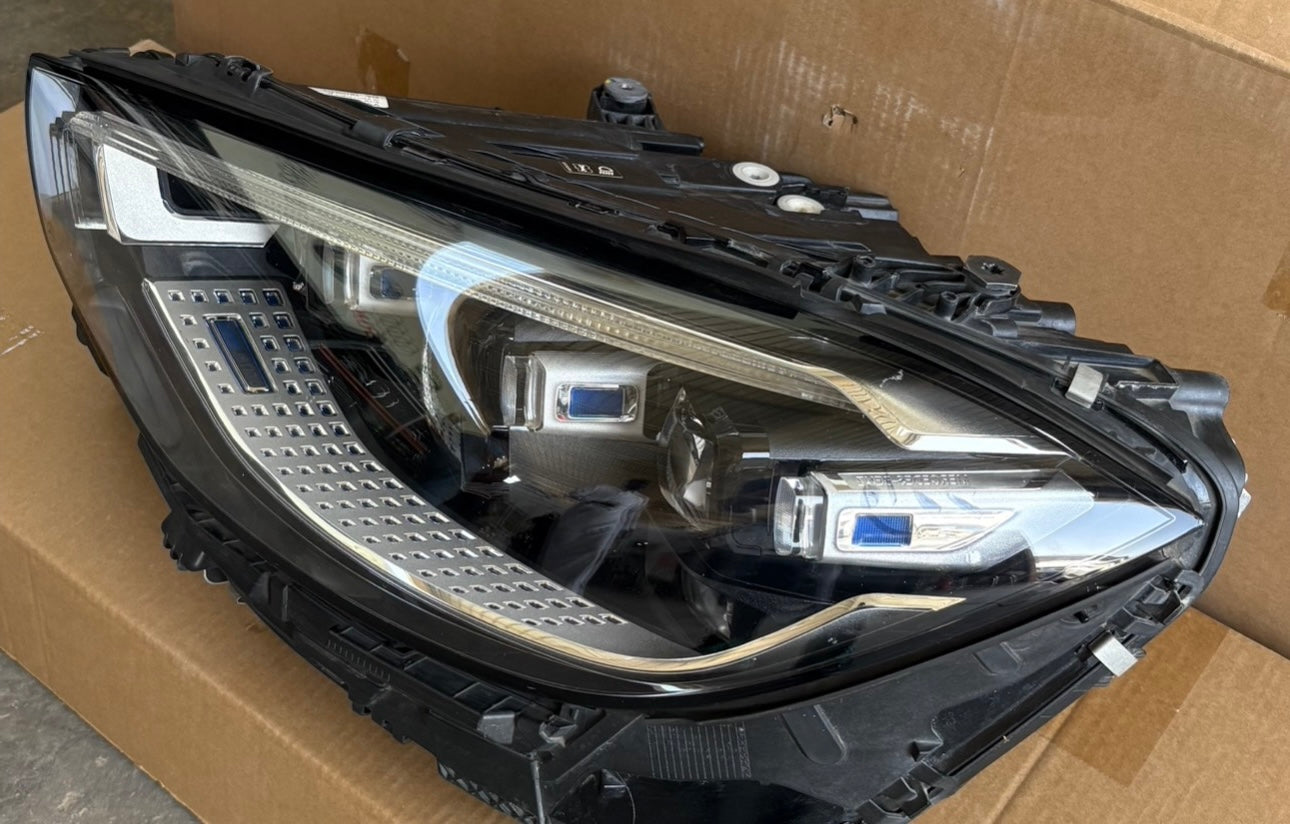 Spark Plug for Mercedes-Benz S-Class ALL - Used-Main image