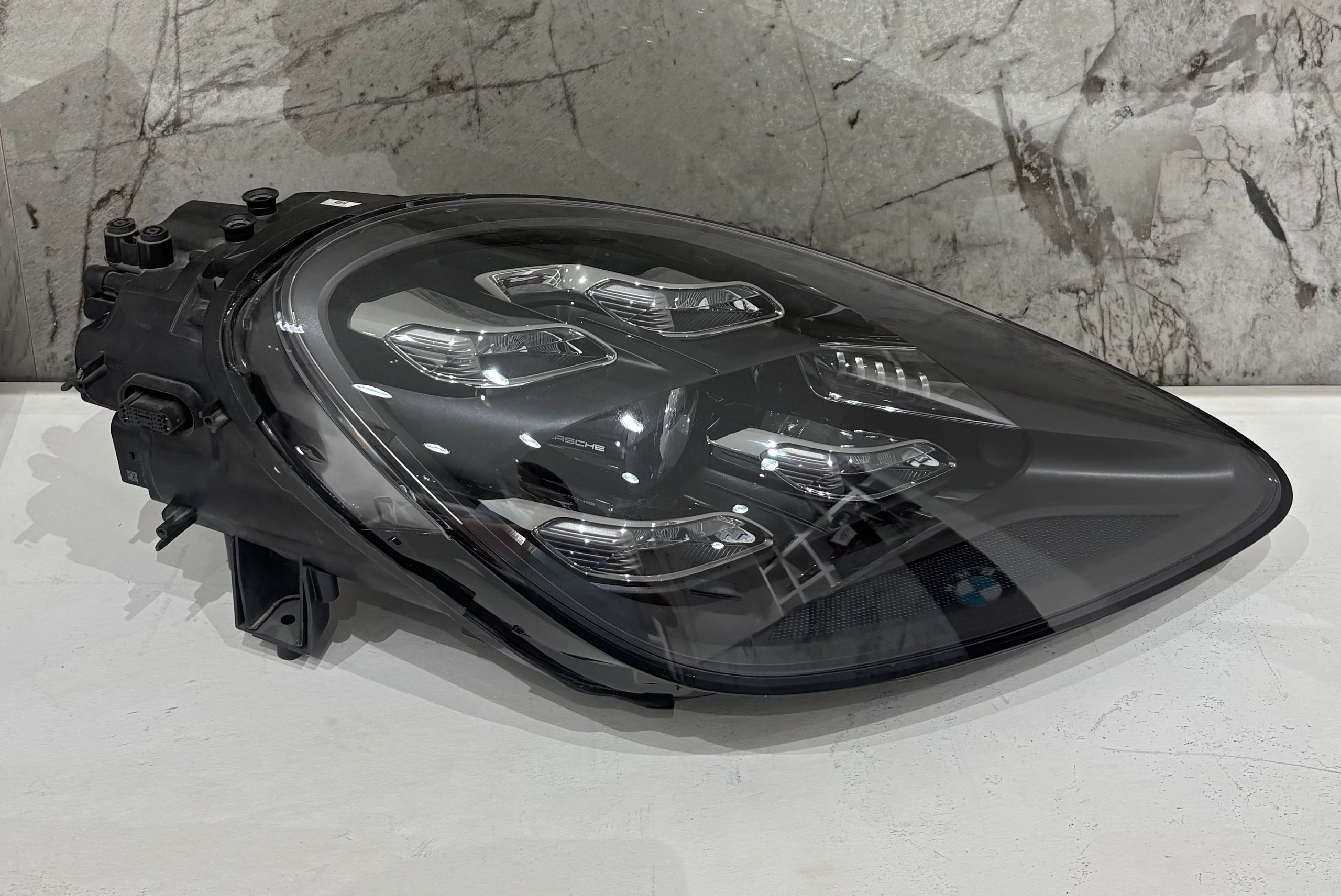 LED Headlamp for Porsche Cayenne 2019 - New condition2