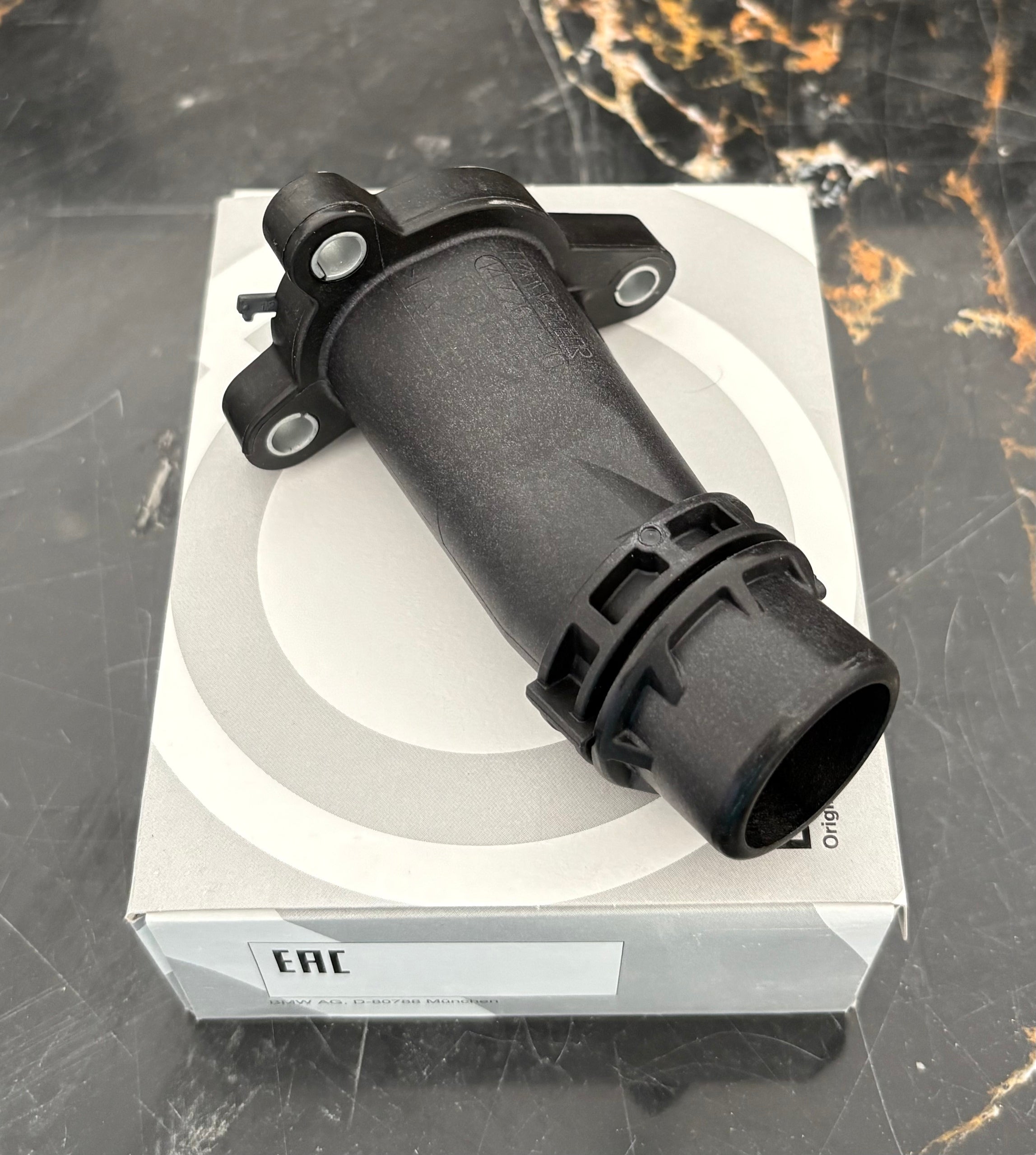 Water Elbow for BMW 7 Series 2016 - New-Main image