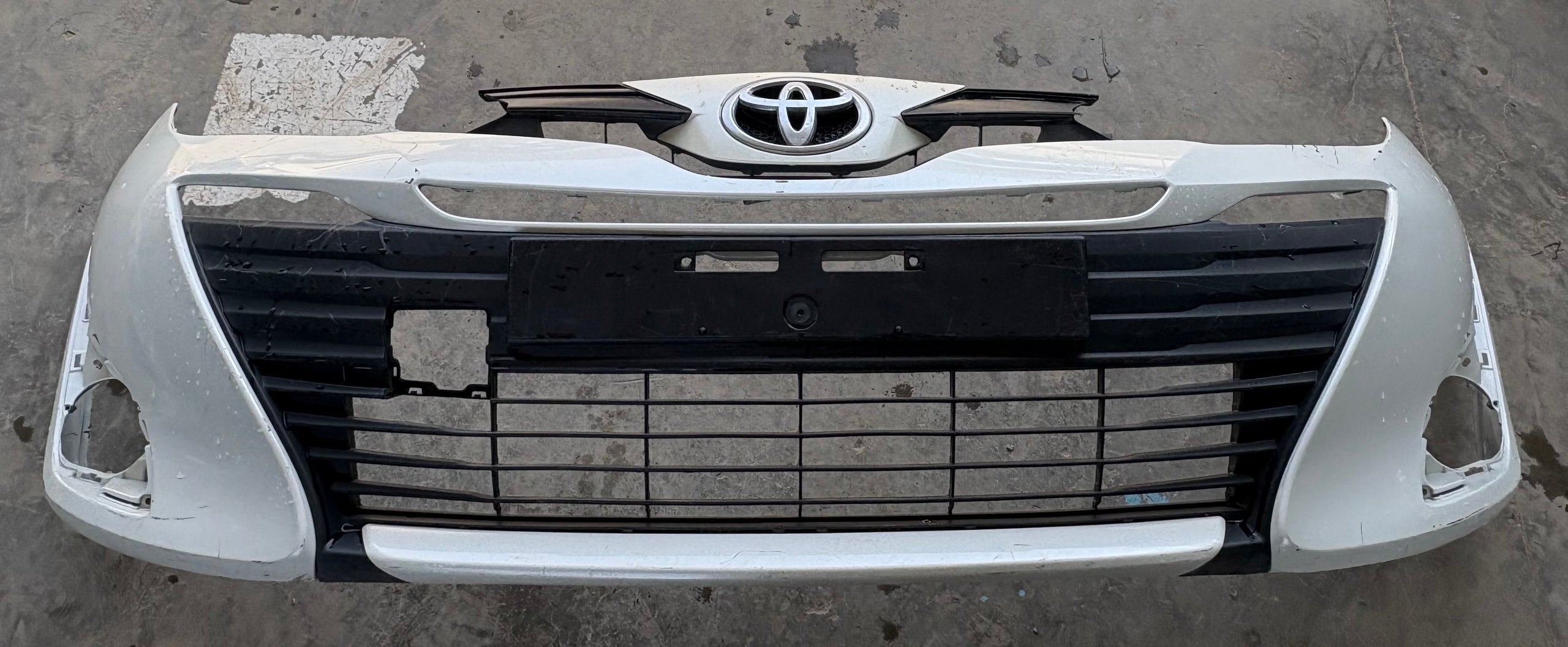 Front Bumper for Toyota Yaris 2019 (fits 2013-2020) - Used3