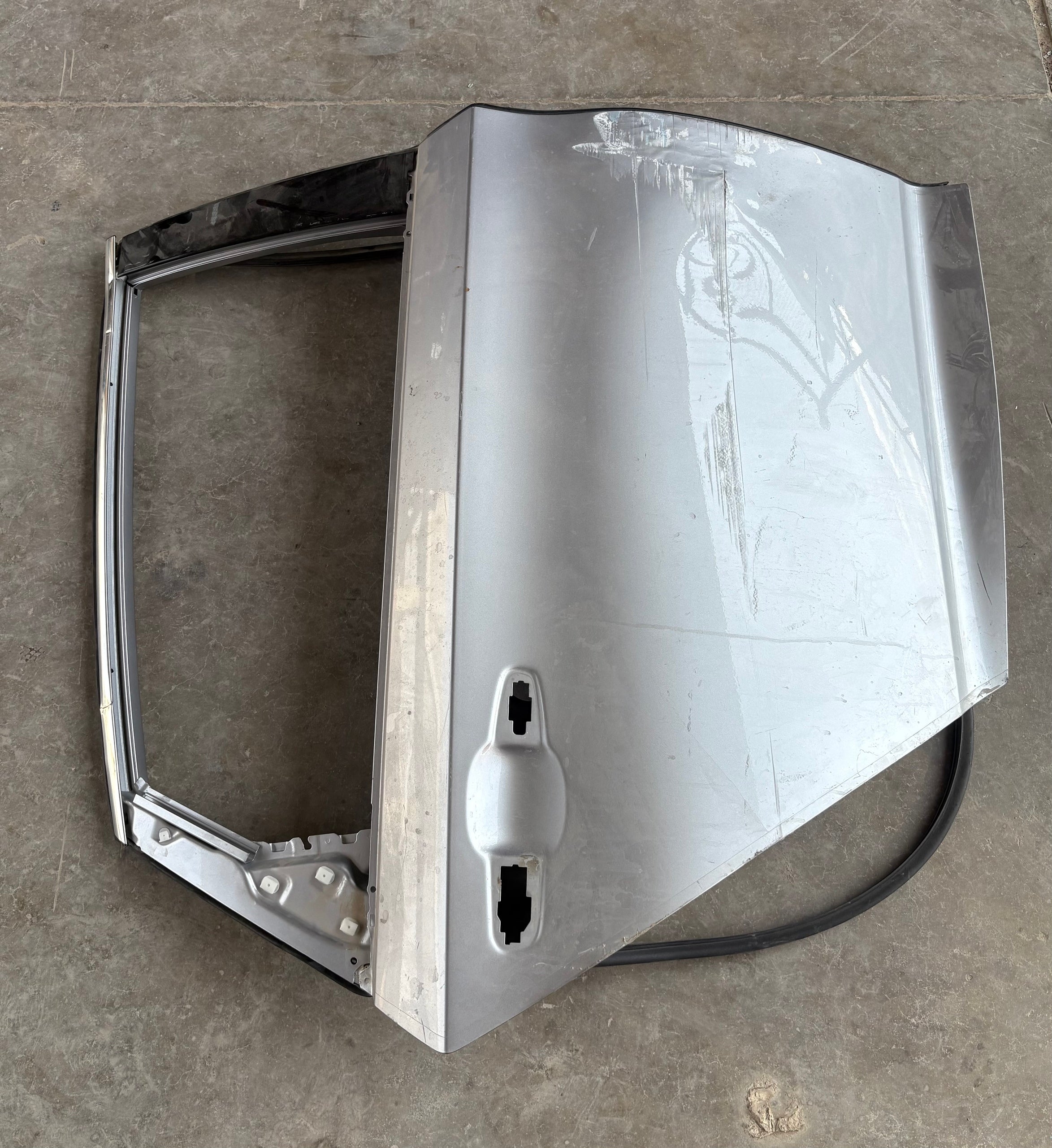 Right rear Rear Door Assembly for Honda Accord 2018 - Used-Main image