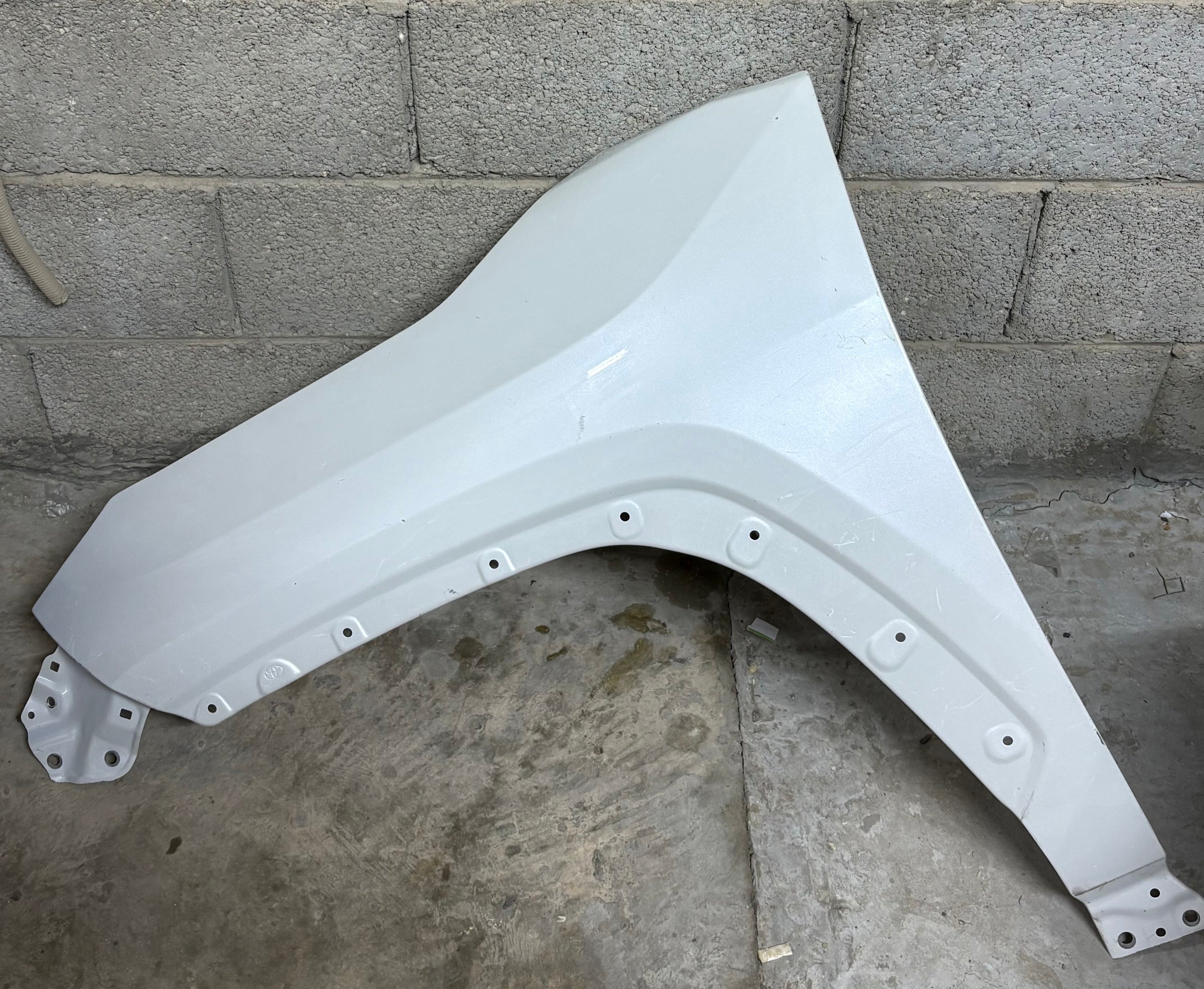 left Fender for Toyota RAV4 2022 - Used2