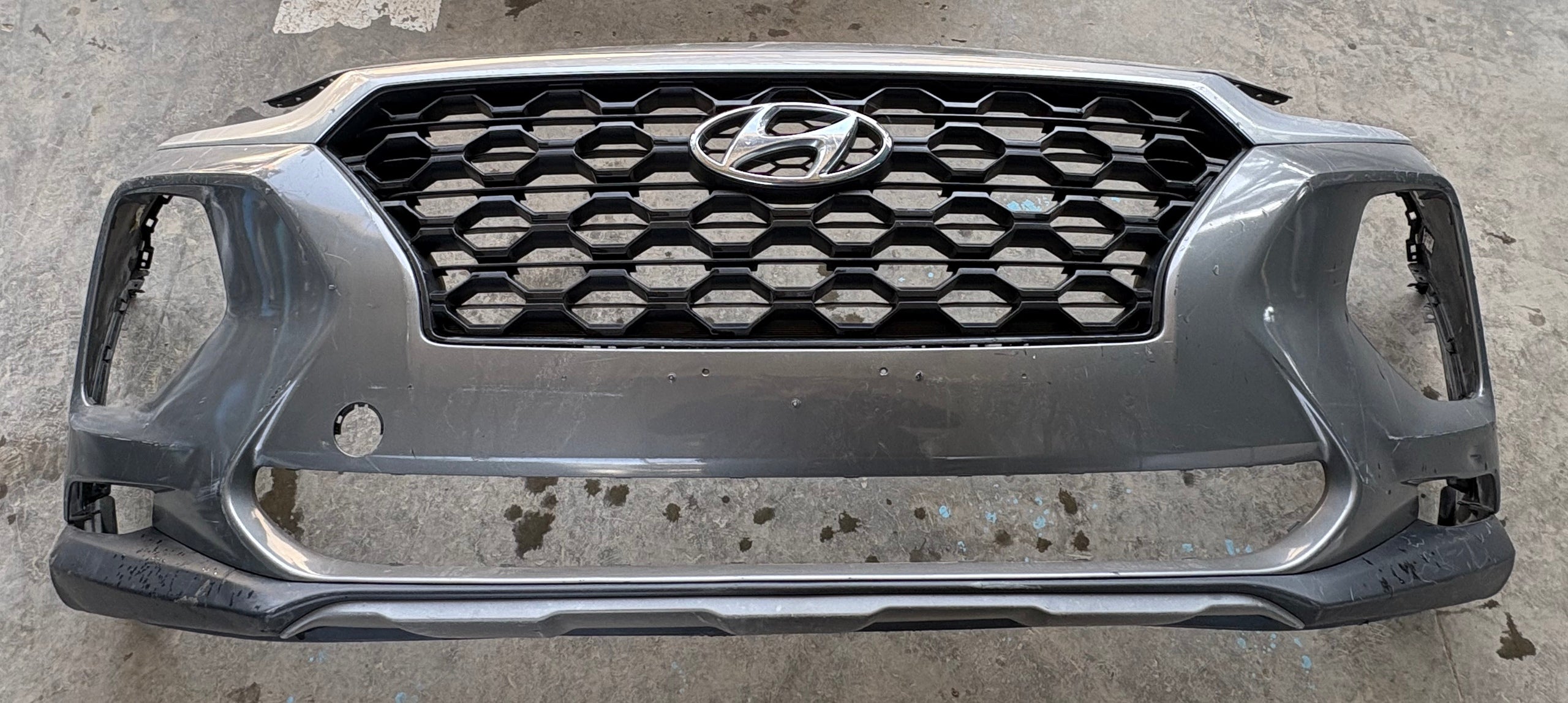 Front Bumper for Hyundai Santa Fe 2019 - Used-Main image