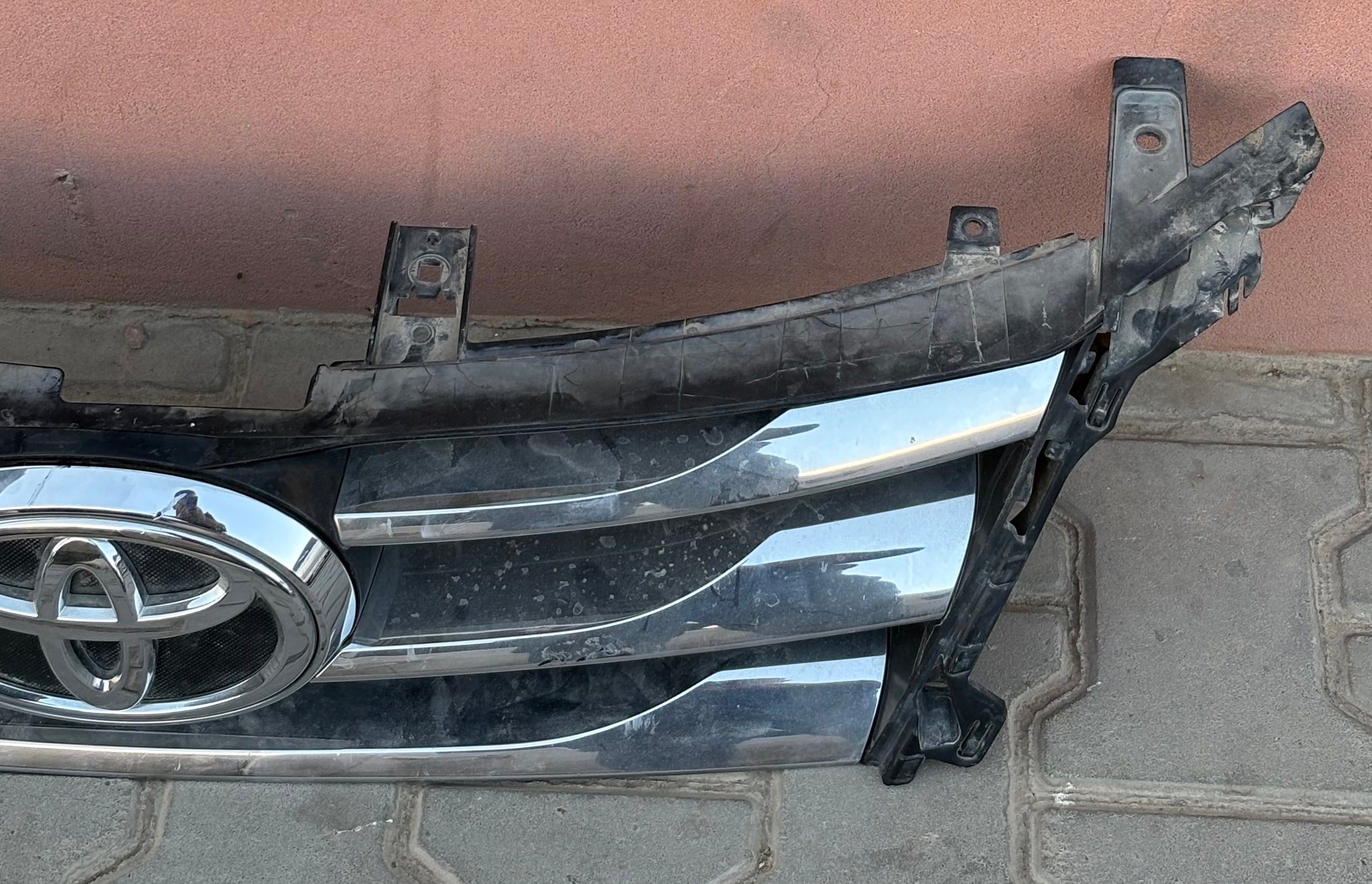 Front Grille for Toyota Fortuner 2016 - Used2